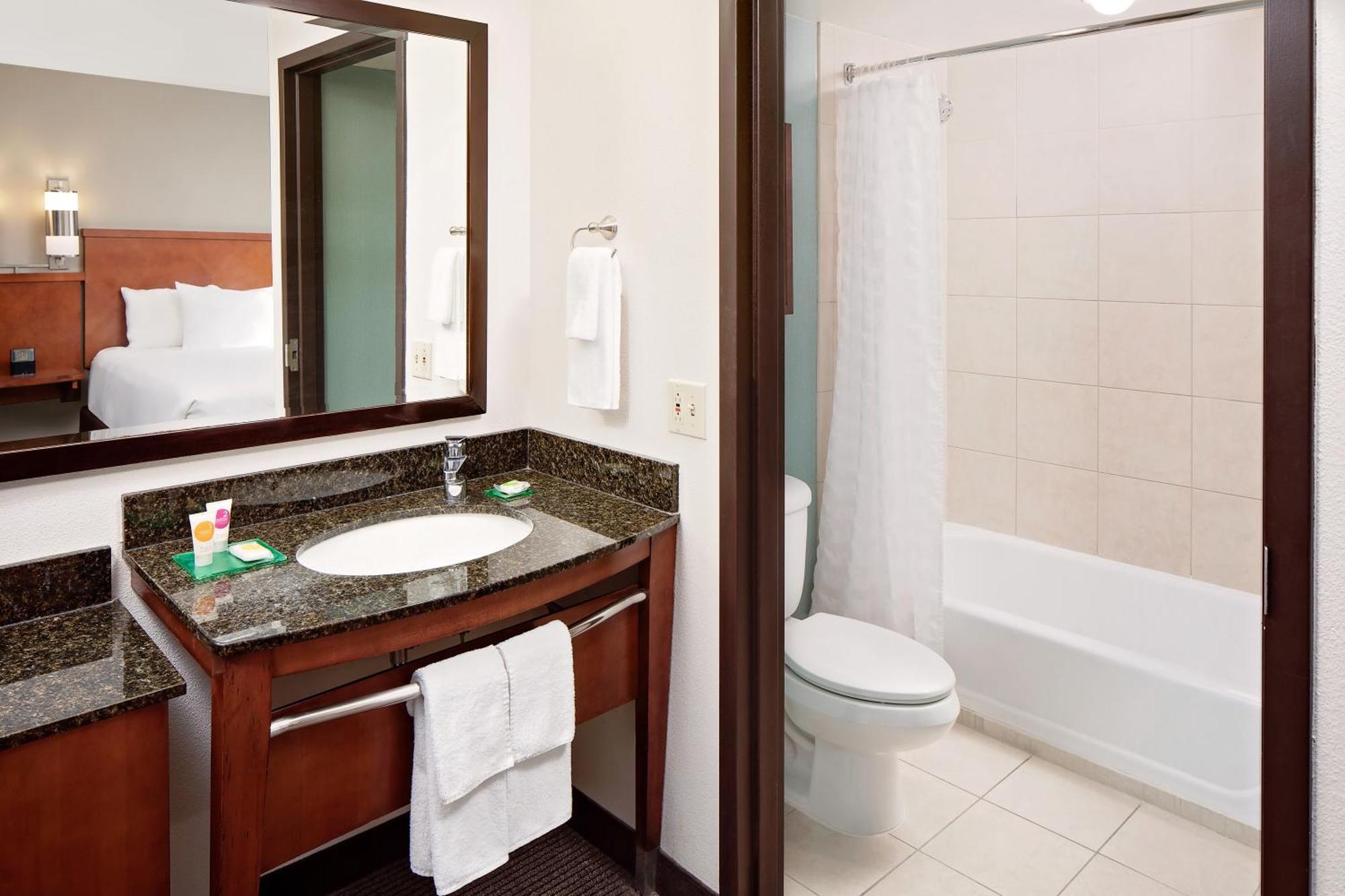 Hyatt Place Ontario/Rancho Cucamonga Bilik gambar